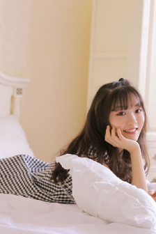 小孩哥喂姐姐吃78