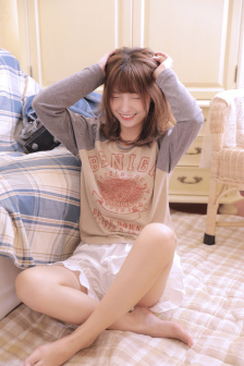 扒開雙腿猛進入小柔的扮演者