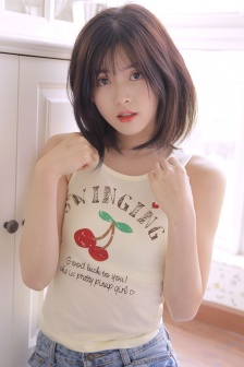 美女自己摳流水圖