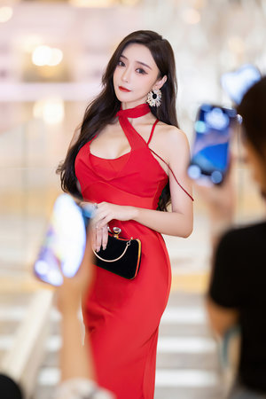 《同學的媽媽》中文翻譯