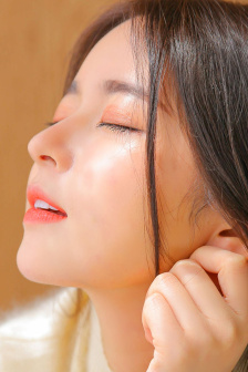 隔壁小寡婦讓我爽了一夜