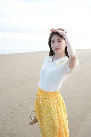 商場停車場絲襪足j在線觀看