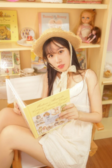 男生強行拔了女生的衣服視頻