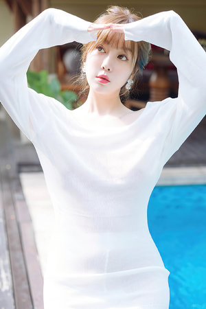 撕開胸罩一邊親一摸就硬了正常嗎