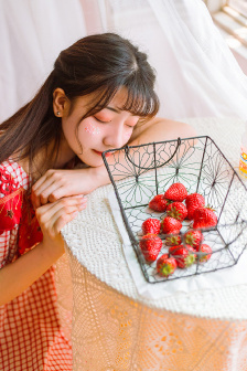 怎樣自罰超羞恥(夏天穿)如何用保鮮膜