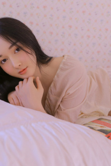 超大乳抖乳露雙乳噴奶水視頻