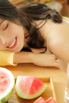 八重神子讓旅行者吃大饅頭小說