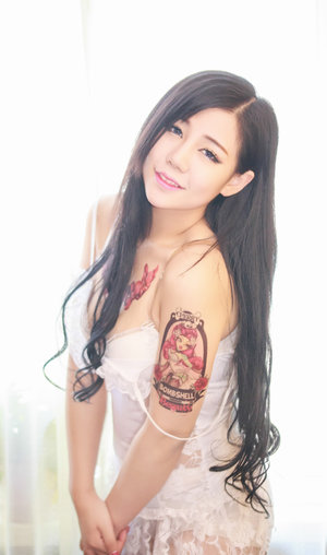 歐美片巜高級艷婦2