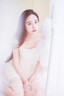 小舞開襟開叉裙鞋子選擇