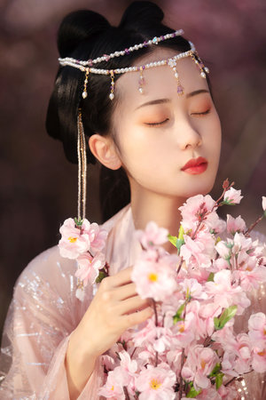 誘人的小峓子BD中文