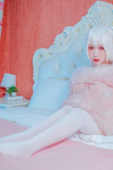 女性裸睡時突發地震的預防措施