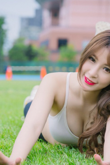 花蒂被吸嘬得越來越大