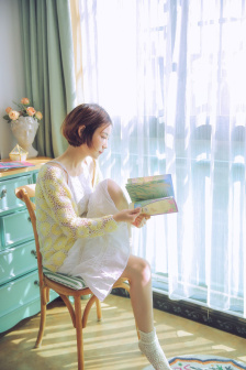 麻豆國產亂碼人妻潘甜甜電影