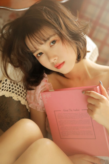 他摸著我的奶從后面進去沒事吧