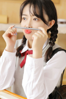 央視專訪易烊千璽