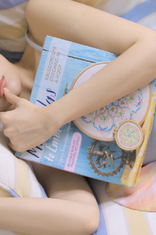 白潔公交車被挺進體內H