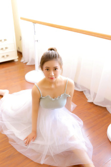 親吻刺激戰場視頻大全原聲