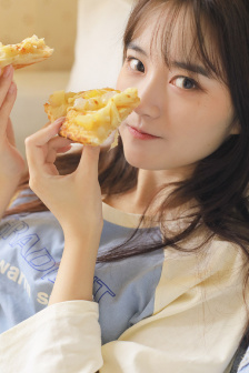 巜讓上司滿足的人妻