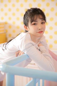 剛長毛的初一女生年齡范圍