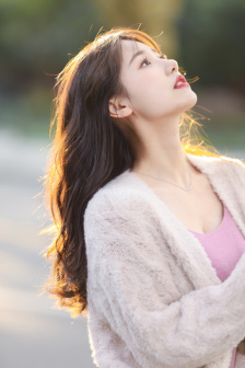 愛上琉璃苣女孩劇情介紹