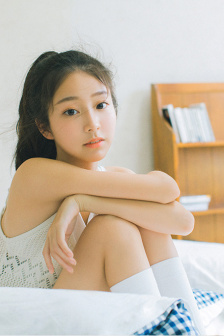 張雨萌祼體下部大膽無遮擋