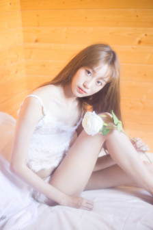 國內自拍偷拍視頻國